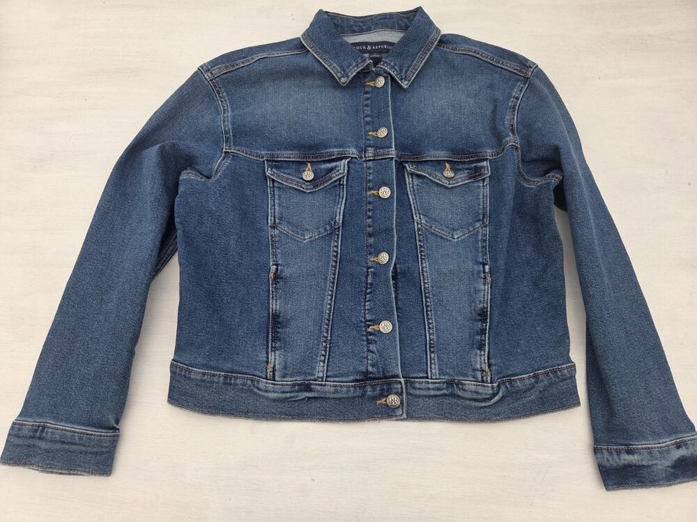 Rock & Republic Trucker Jacket Womens Large Blue Denim Button Front EUC